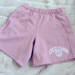 Lulu Lemon Oversized Shorts Size Small